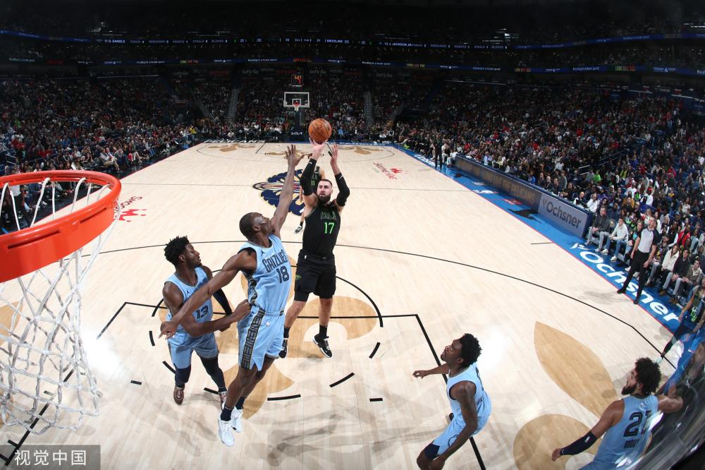 梁龙在赛季 梁龙在赛季