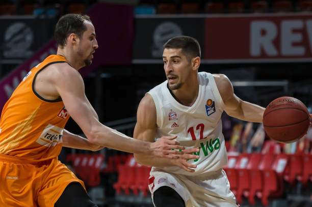 一位在团体 一位在团体