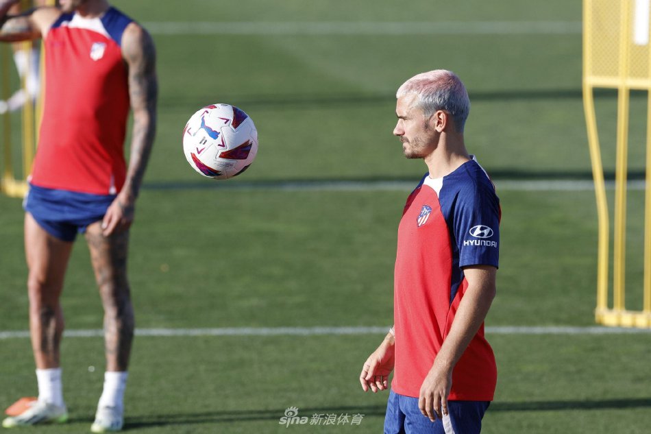 戏剧性地角 戏剧性地角